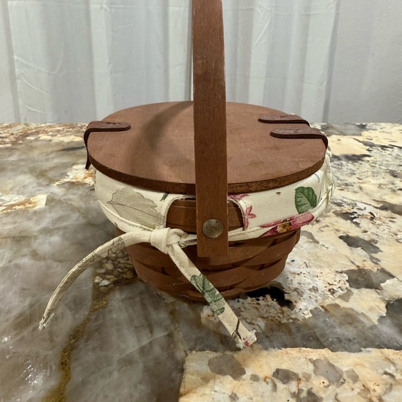 Longaberger Brown Woven basket - Picture 4 of 5